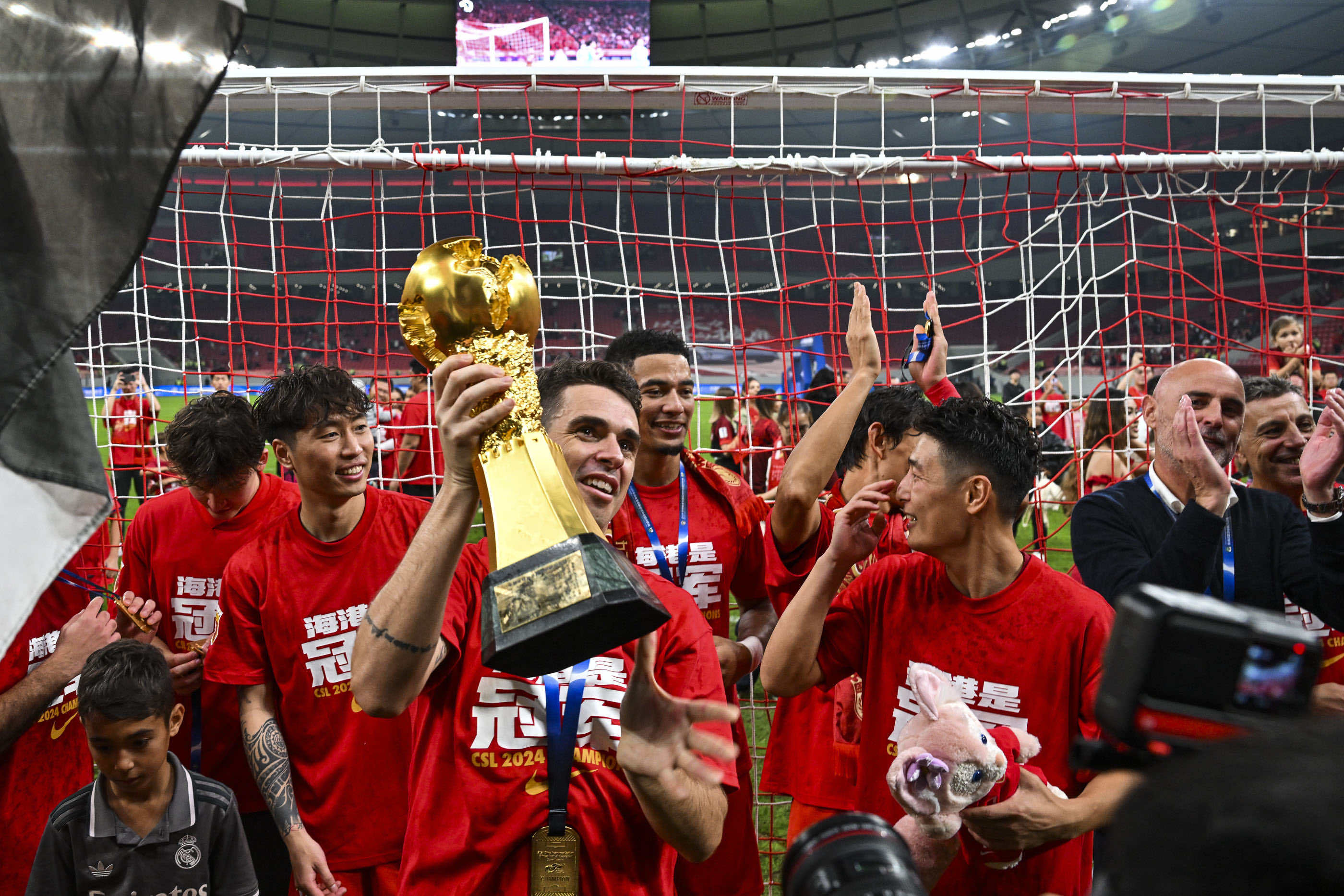 联赛开启新篇章，球员们备战状态良好