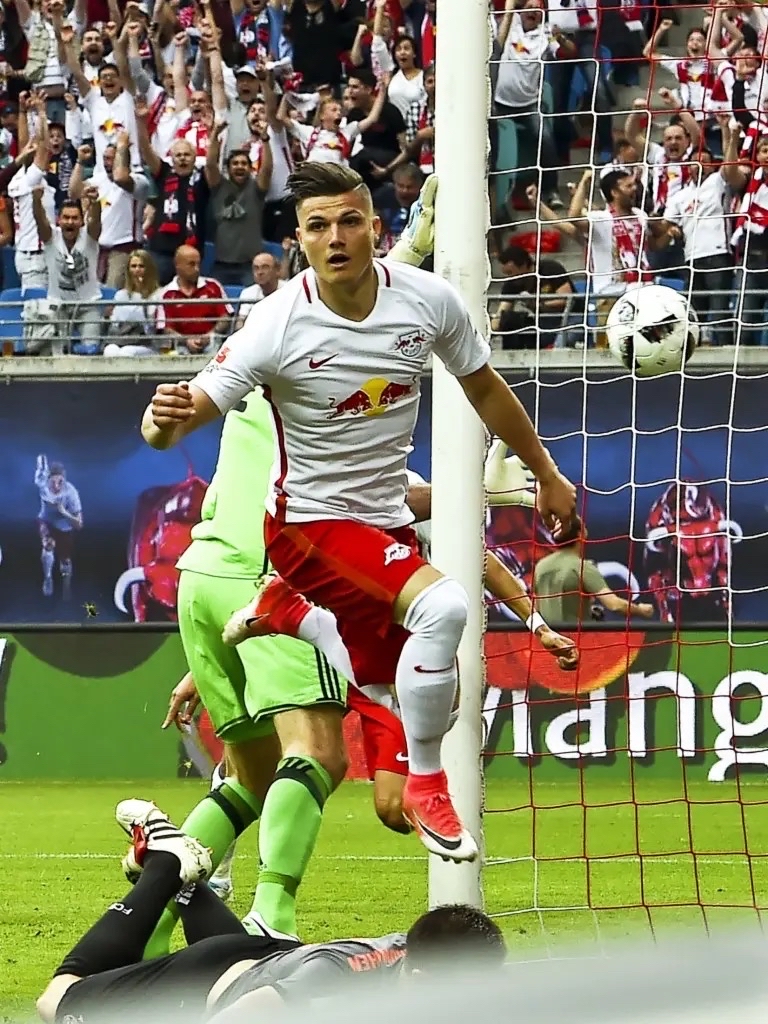 小组两强对决，弗莱堡获胜晋级下一轮