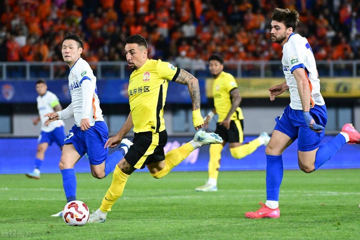 苏宁面对申花，实力角逐蓄势待发