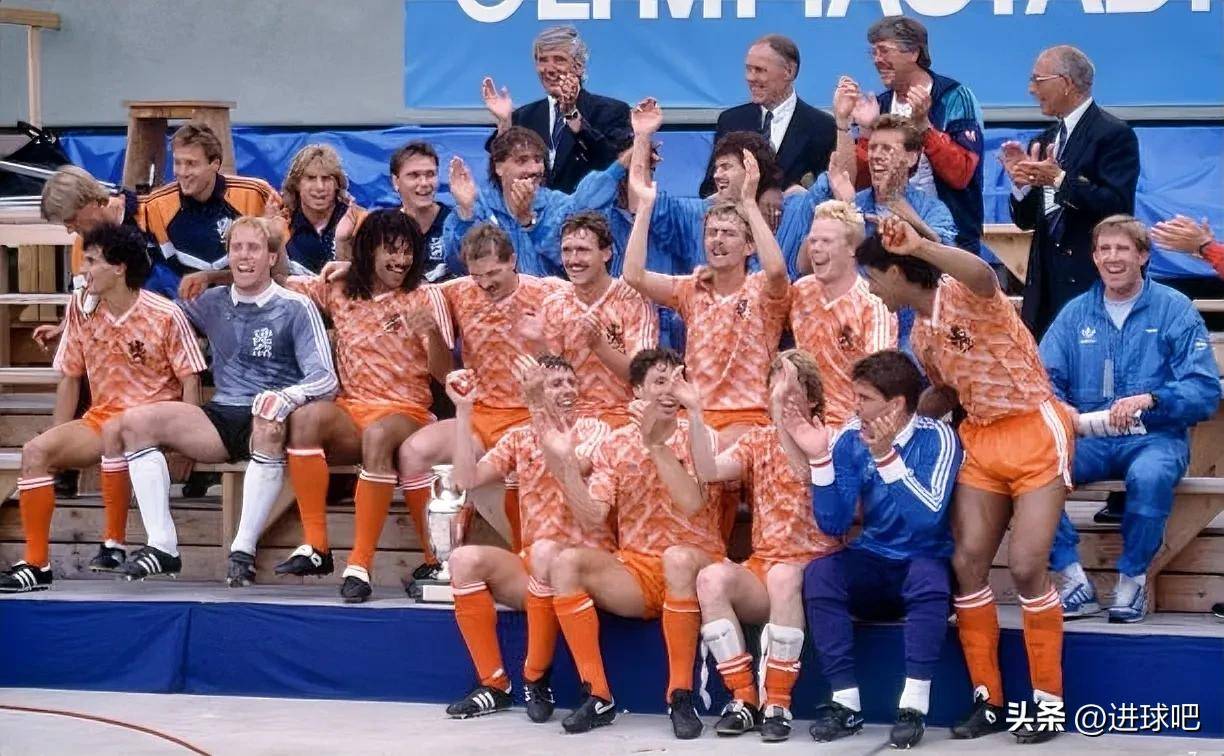 荷兰队夺得混合团体传奇战绩