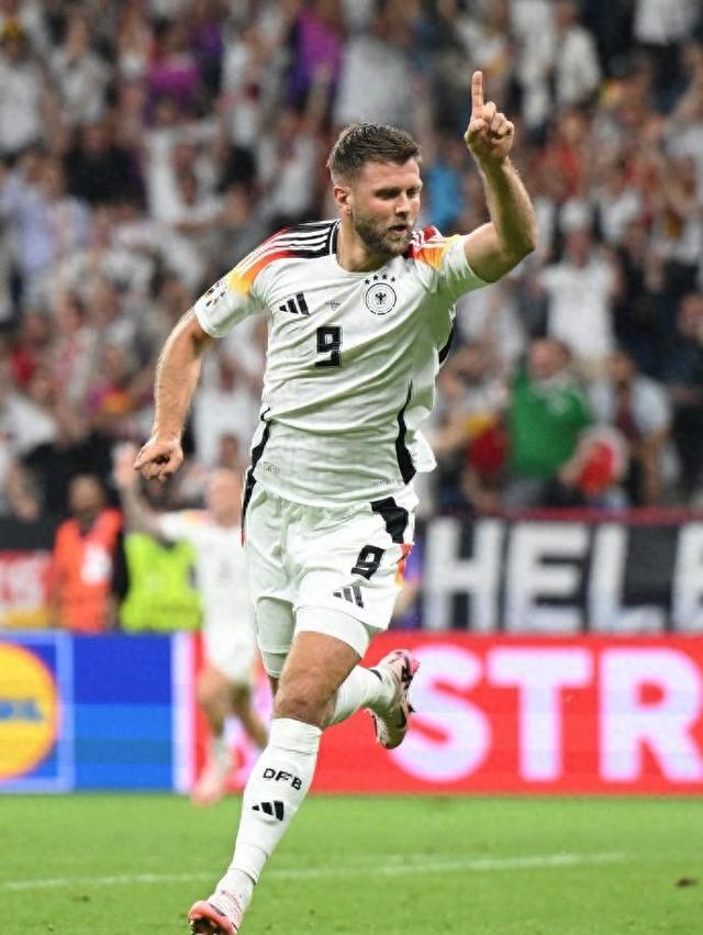 关于阿尔巴尼亚擒安道尔，小组头名领先的信息