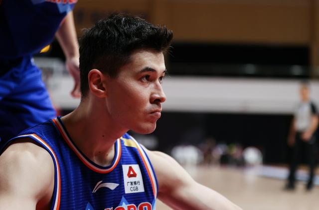 开云体育官方网站-大连一方险胜敌手，成功翻盘