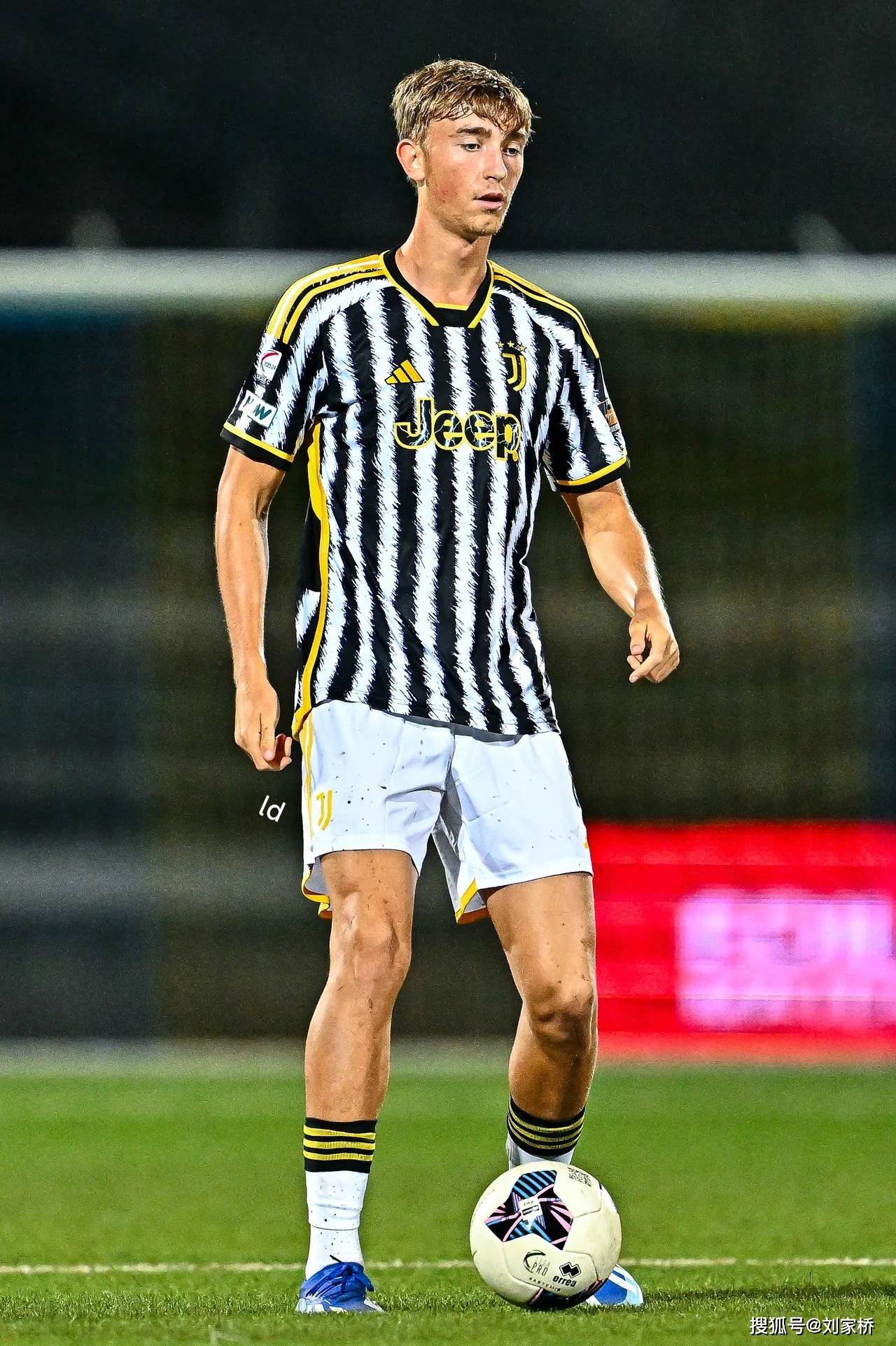 拜仁慕尼黑惜败尤文,遗憾出局欧冠 拜仁慕尼黑惜败尤文,遗憾出局欧冠