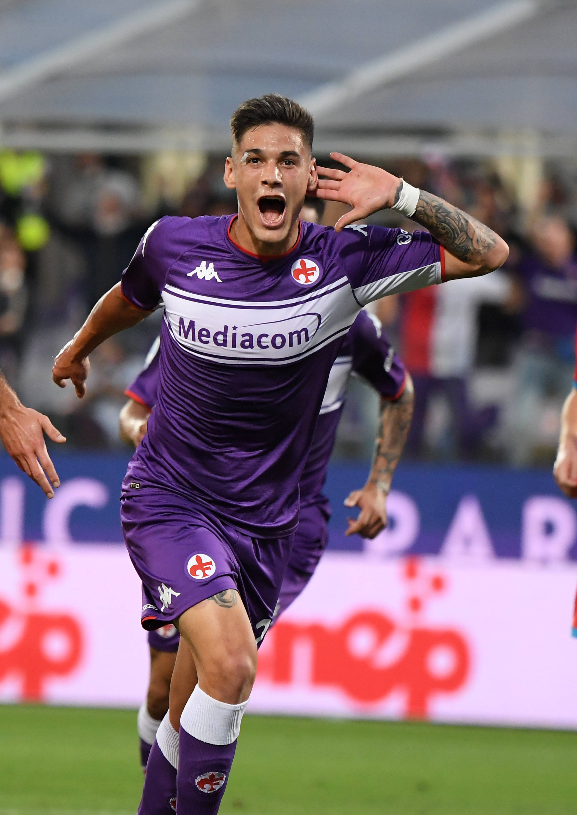 关于那不勒斯失去连胜，难以保持领先位置的信息