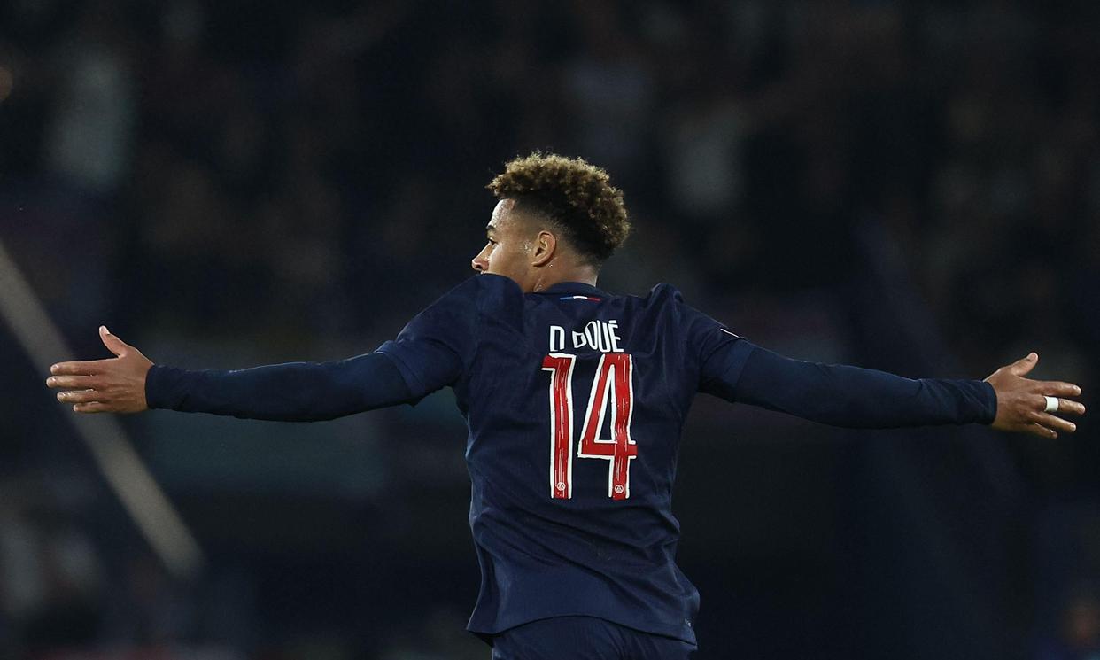 包含尤文图斯陷于逆境，晋级路艰难更增挑战的词条