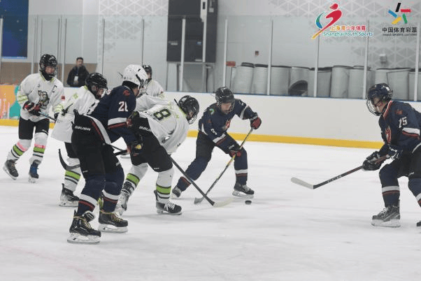 开云体育下载-中国青训全国青少年冰球锦标赛打响