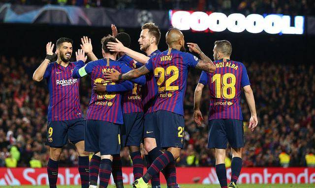 包含皇家拉斯帕尔马斯夺取三分，实现逆袭的词条