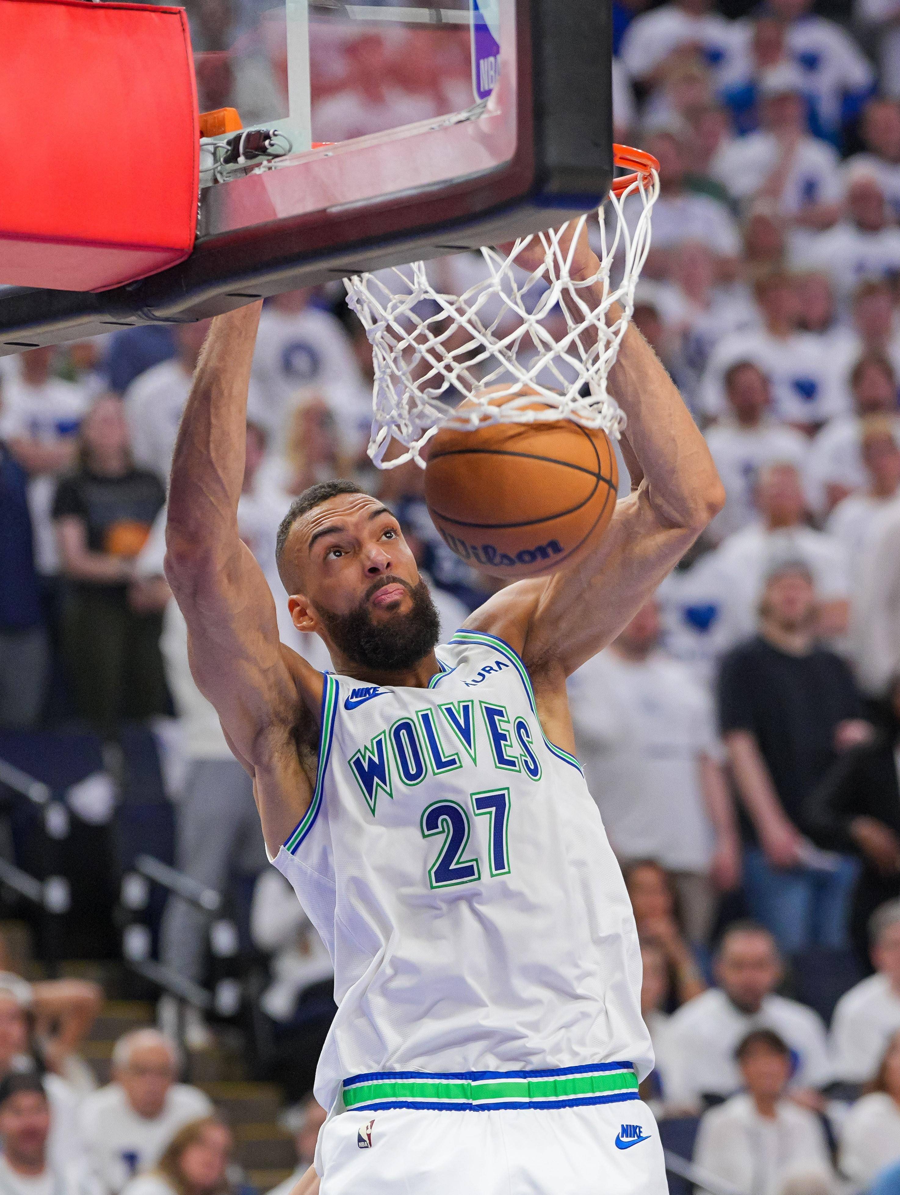 开云下载-关于戈贝尔当选为本赛季最佳防守球员，贡献不可或缺的信息