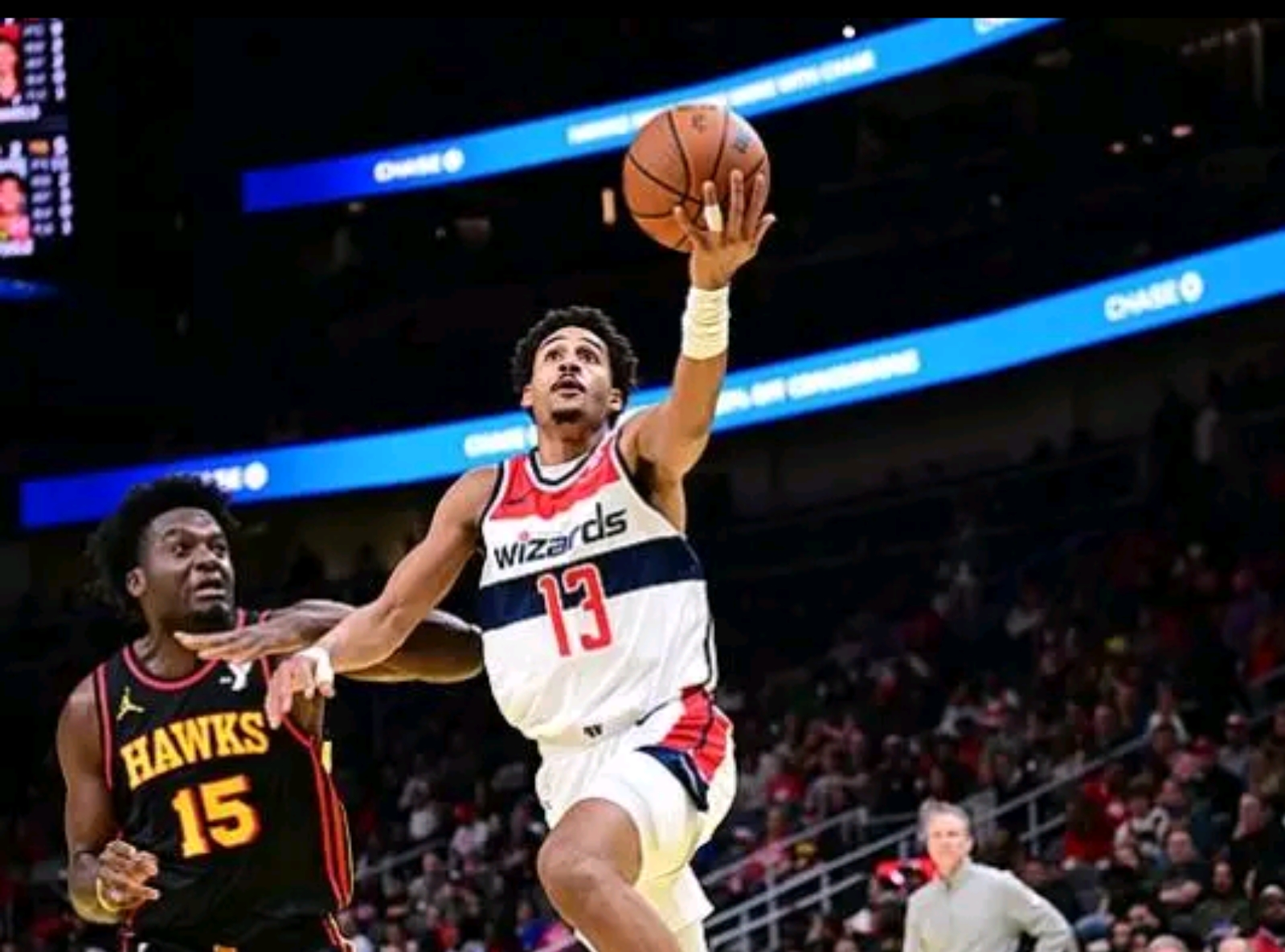 老鹰客场爆冷逆转尼克斯，特雷杨砍下分