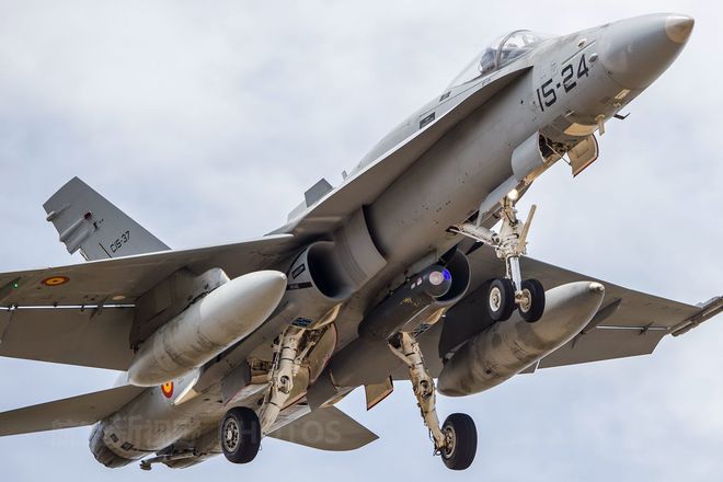 南欧劲旅战胜对手，晋级淘汰赛