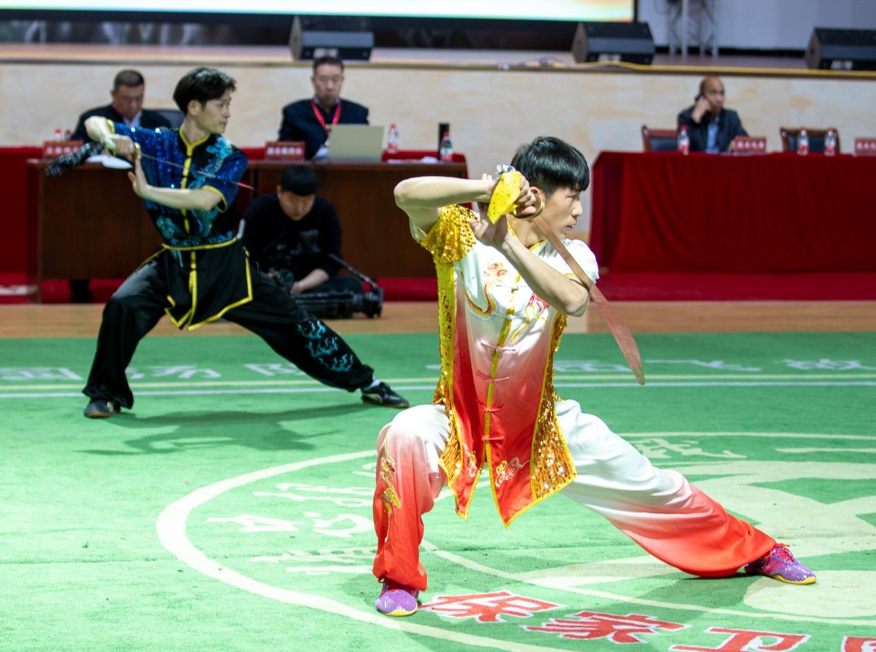 开云体育APP下载-包含战斗中绽放风采，精准传球技术淋漓尽致的词条