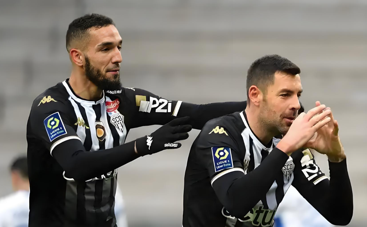 里尔主场不敌南特，遭遇连败