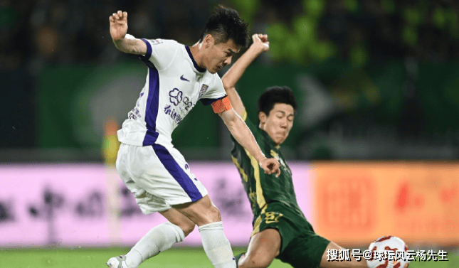 绿城新援发威,助力球队赢得比赛 绿城新援发威,助力球队赢得比赛