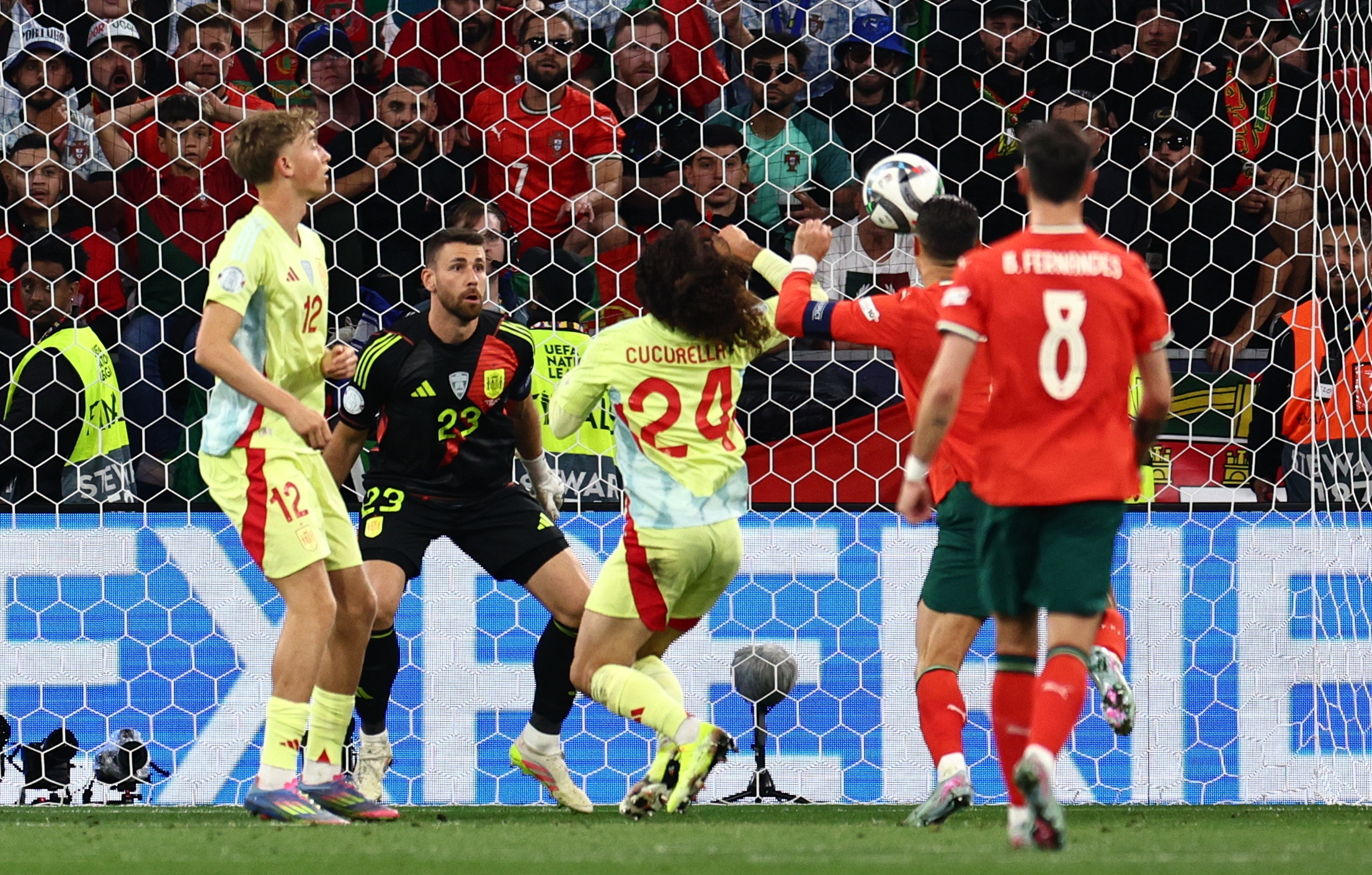 关于葡萄牙主场遭遇惨败，遗憾无缘欧洲国家联赛四强的信息