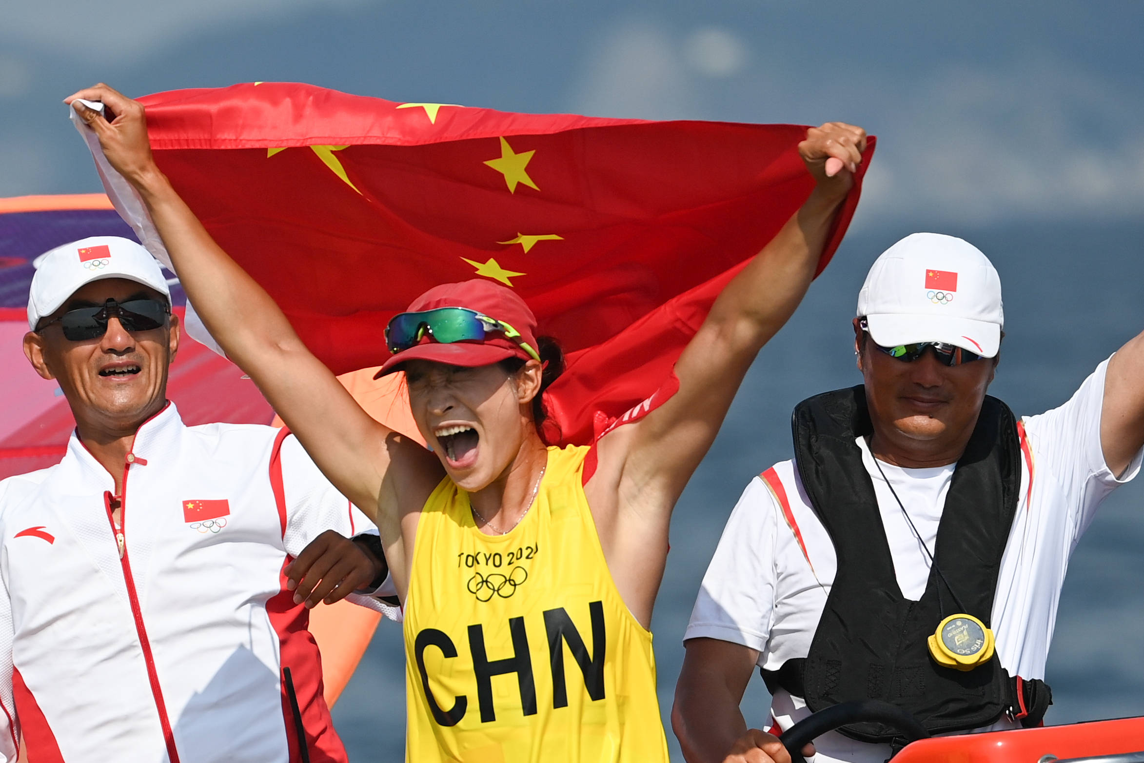 开云体育app-南非帆船队勇夺冠军，斩获殊荣