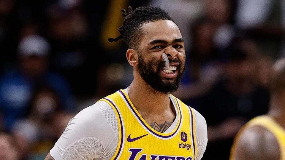 关于马刺客场逆转掘金，拉塞尔32分高效果！的信息