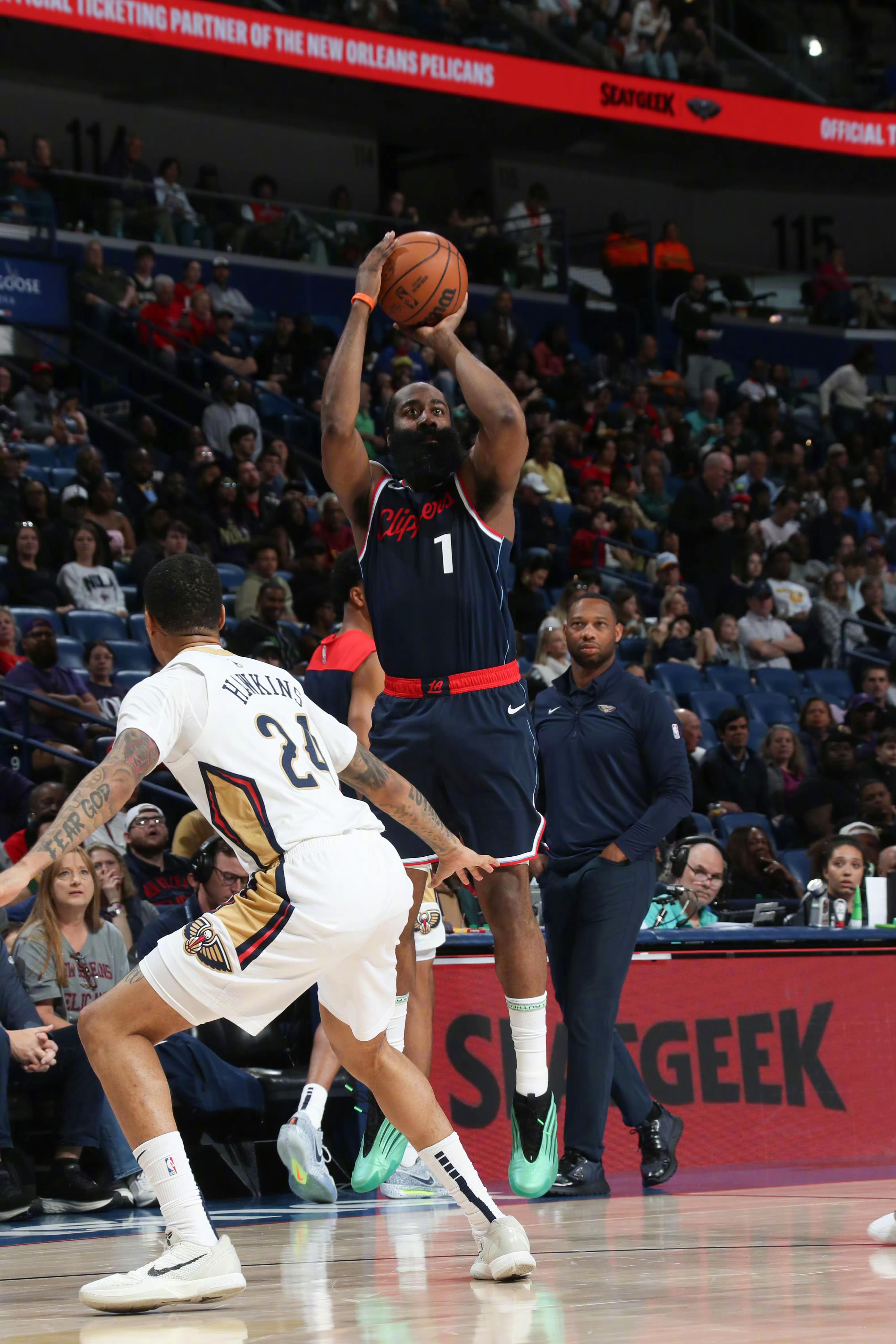 开云体育平台APP-快船主场擒鹈鹕继续追击