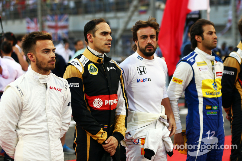 关于索伯车队鏖战梅赛德斯，阿隆索扛起全队的信息